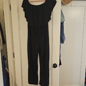 Cupshe Black Ruffled Off-Shoulder Jumpsuit